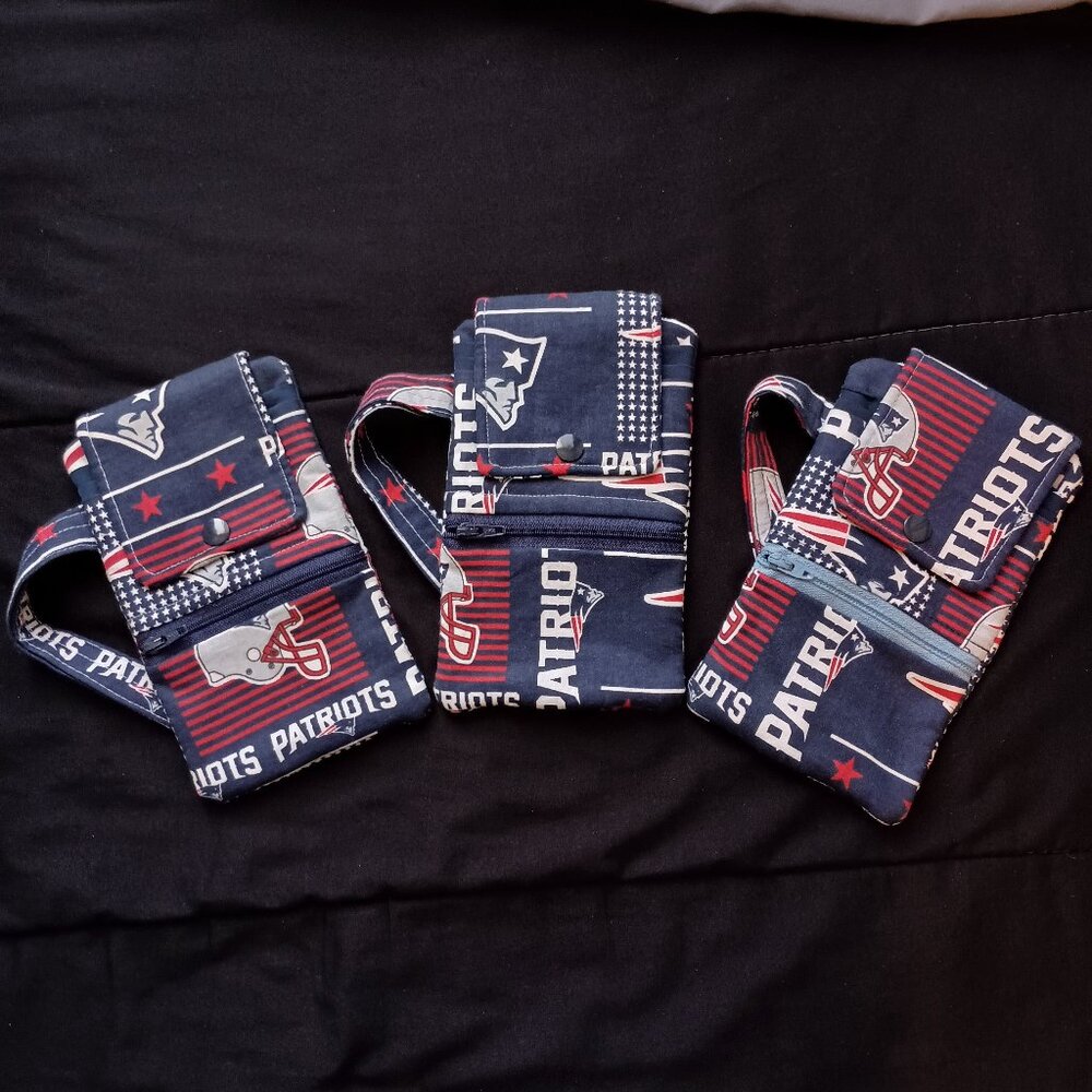 NFL Patriots Football Team Wrist Wallet